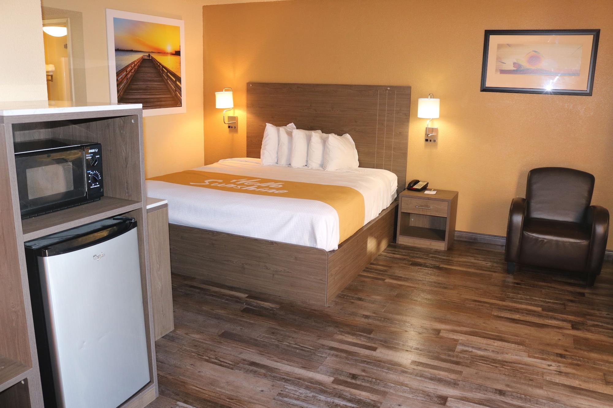 Days Inn By Wyndham Fresno South Exteriör bild