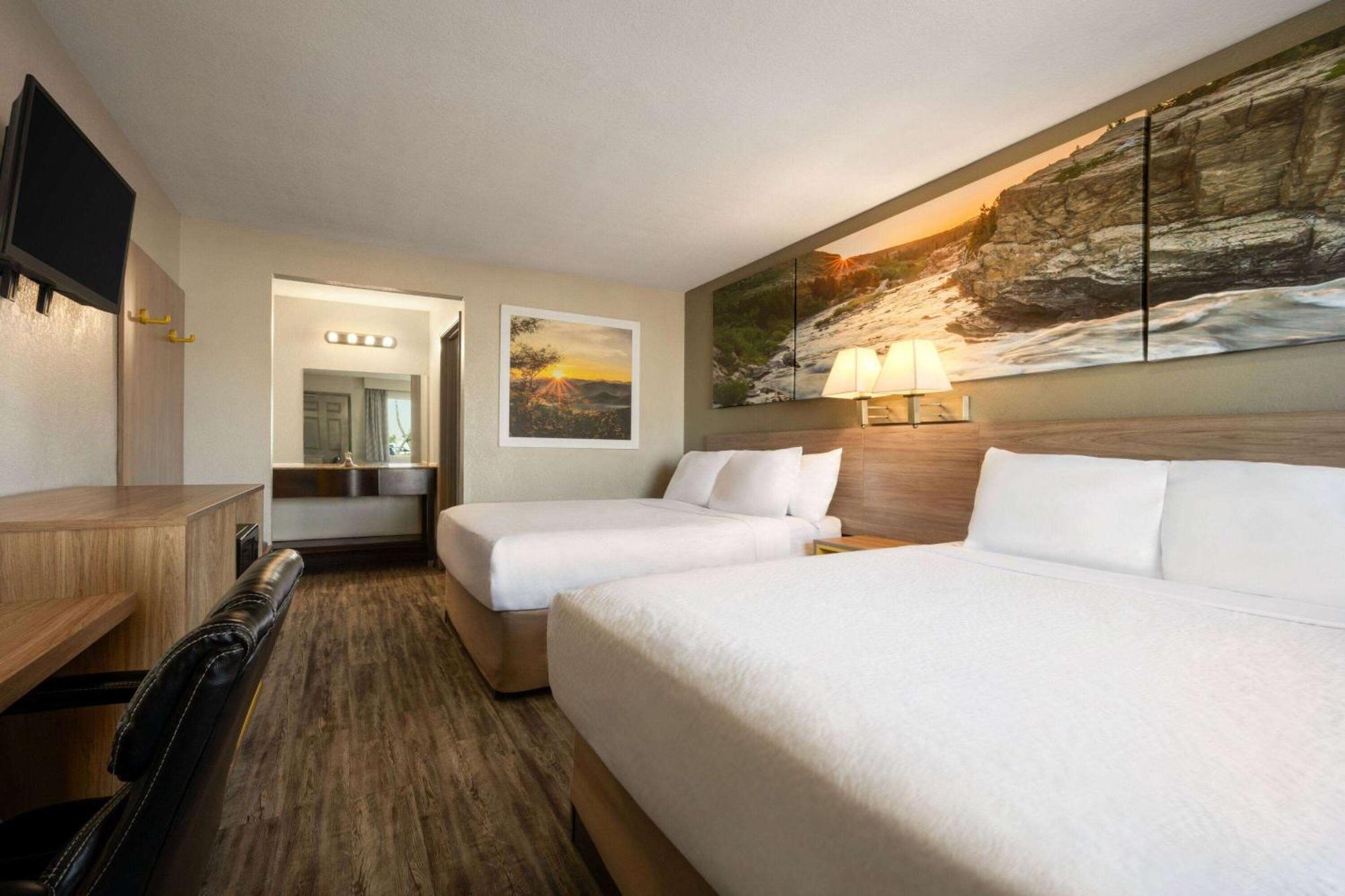 Days Inn By Wyndham Fresno South Exteriör bild